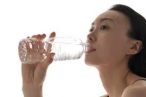 Bạn có biết cách uống nước